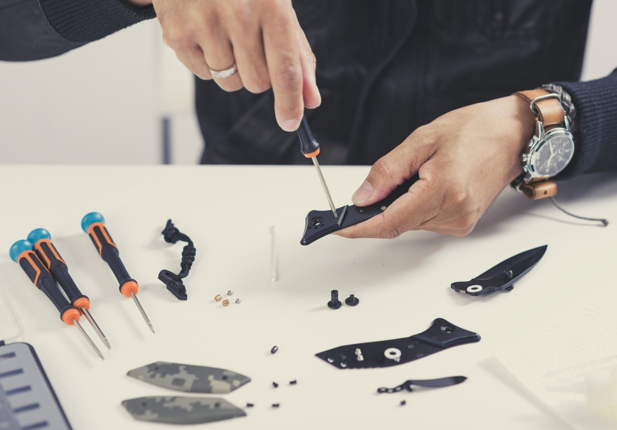 How to Clean Pocket Knives - Uppercut Tactical